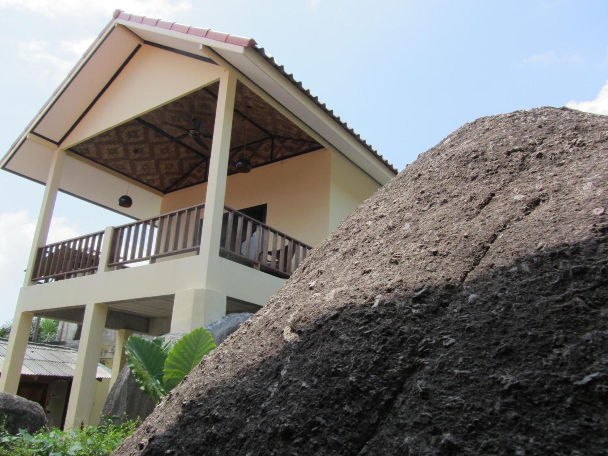 Flower Paradise Bungalows & Swiss Restaurant Roestiland Lamai Beach  Habitación foto